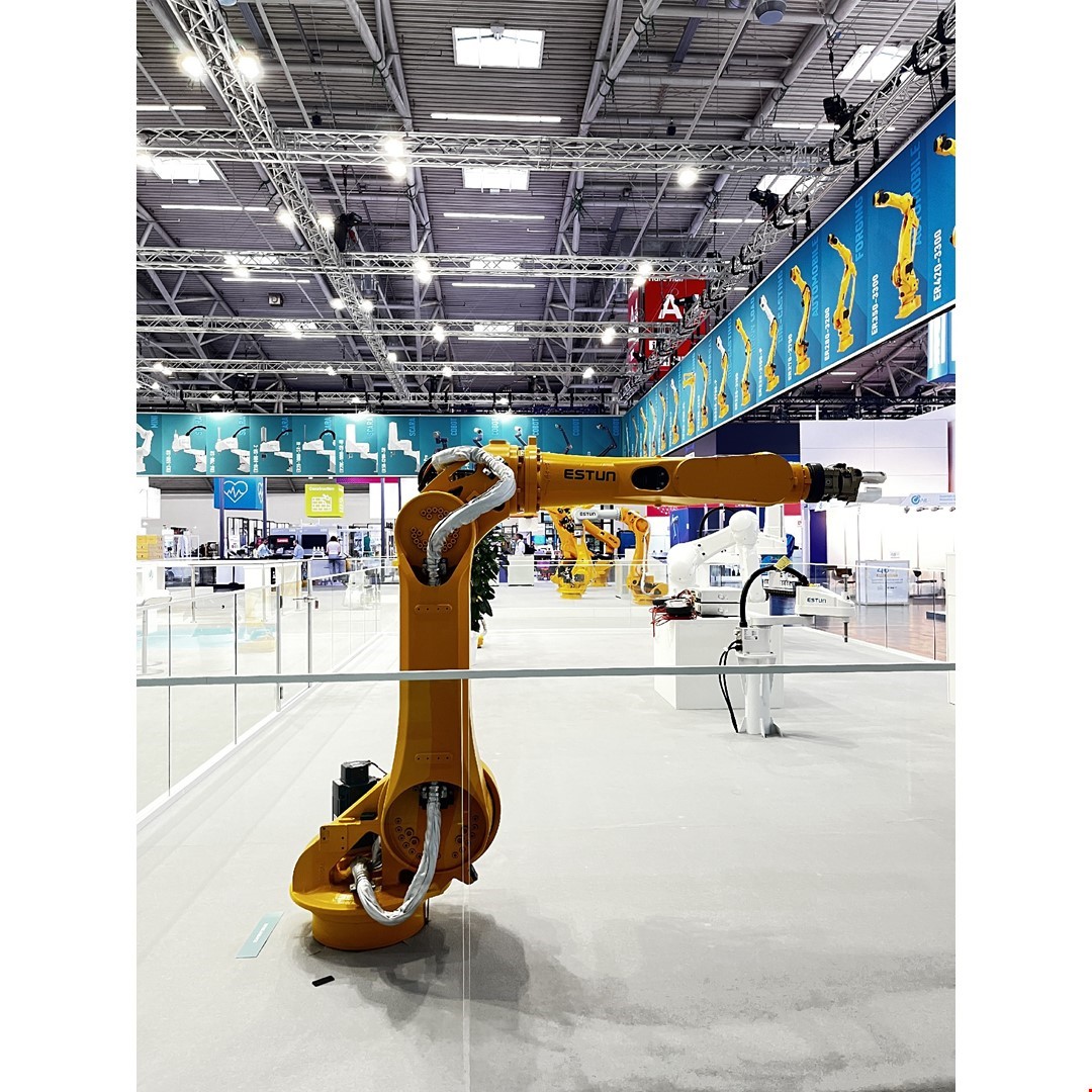 kuka Endüstriyel robot kol